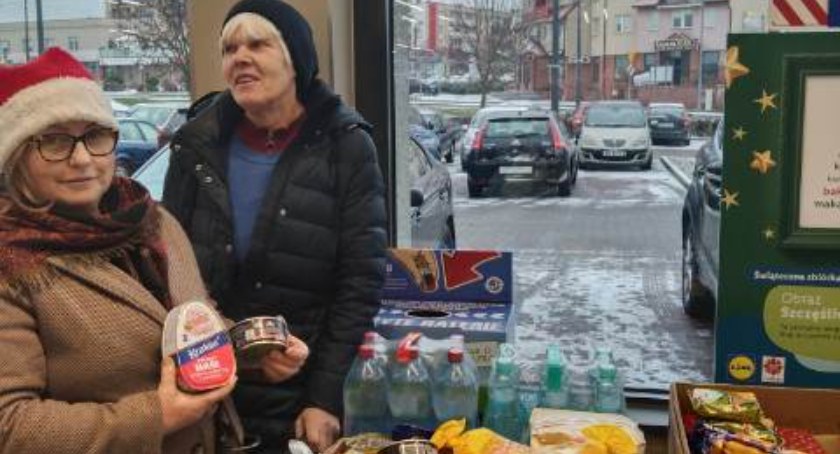 Bożonarodzeniowa zbiórka żywności dla potrzebujących [FOTO]