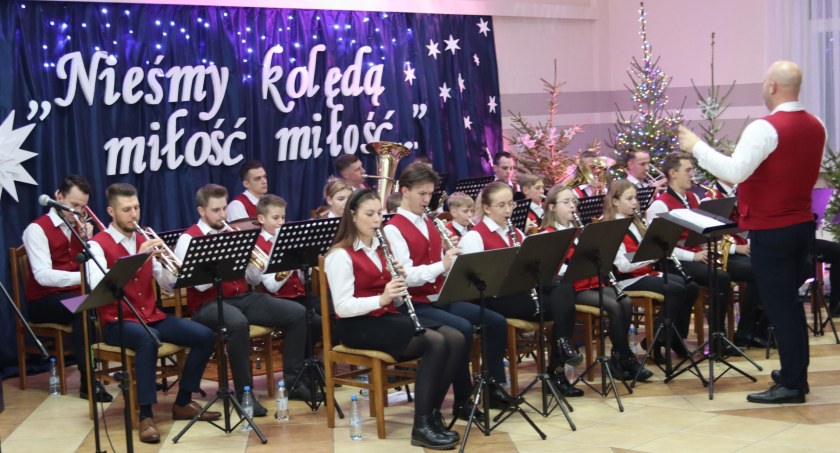 Wieczornica bożonarodzeniowa, czyli koncert kolęd w Szumowie [FOTO+VIDEO]