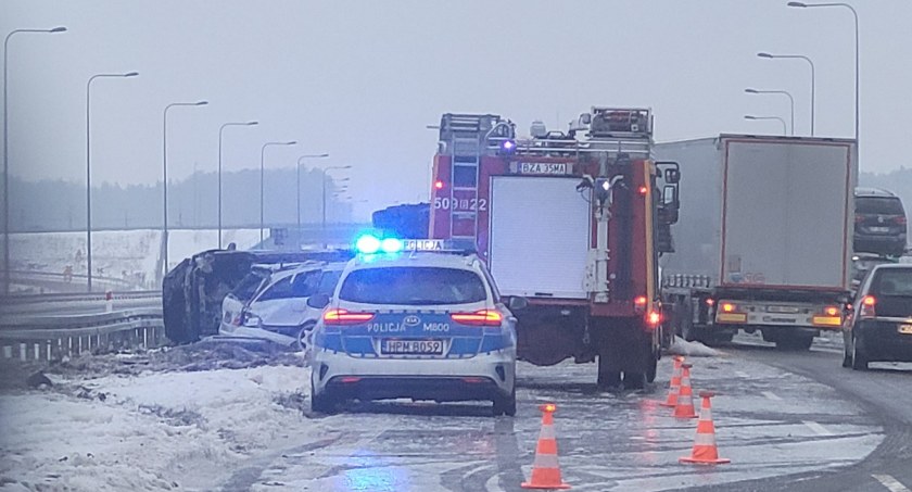 Zderzenie ciężarówek na S8. Są utrudnienia na drodze [FOTO]