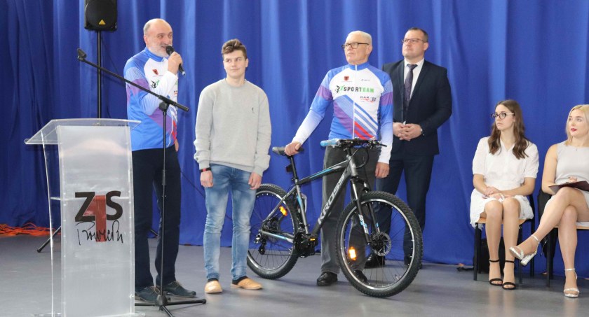 Wolontariusz, któremu skradziono rower, otrzymał nowy pojazd [FOTO]