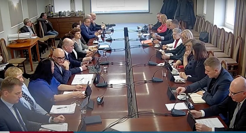 Miejscy radni uchwalą dzisiaj budżet na 2023 rok [TRANSMISJA NA ŻYWO]