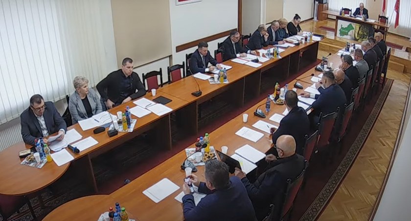 Radni powiatowi przyjęli budżet na 2023 rok