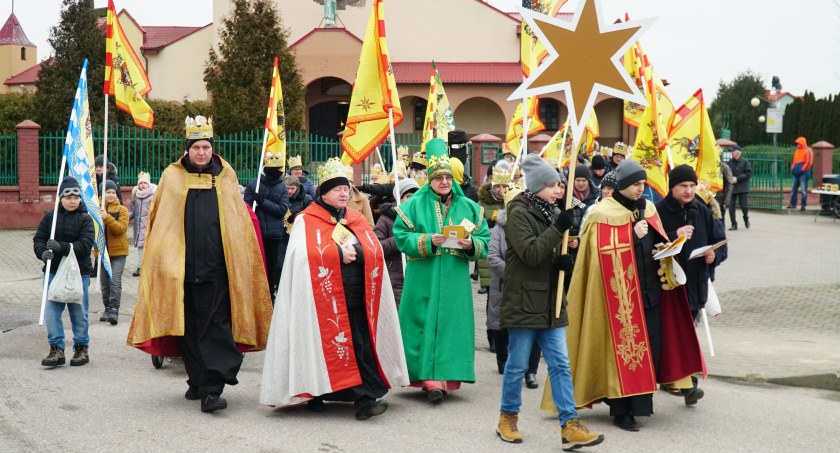 Orszak Trzech Króli przeszedł ulicami Zambrowa [FOTO+VIDEO]