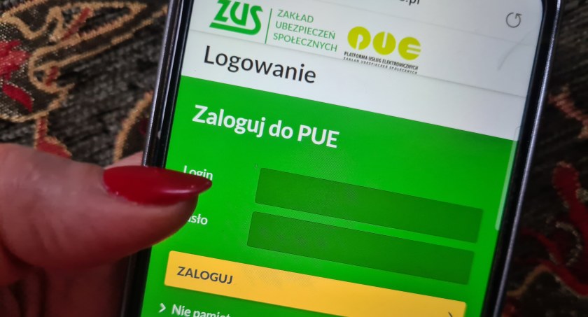 Pracownicy ZUS czekają na spóźnialskich, którzy nie założyli konta na PUE