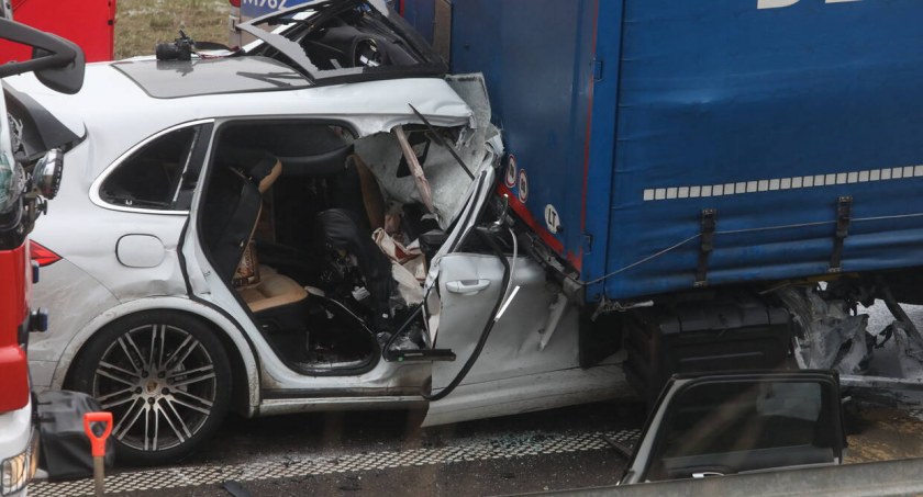 Tragiczny wypadek na S8. Nie żyje Tomasz Jakacki - prezes PSL w powiecie łomżyńskim [FOTO]