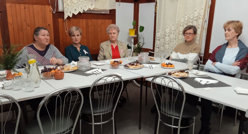 Zambrowskie Amazonki obchodziły Dzień Walki z Rakiem [FOTO]