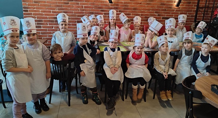 Sześciolatki z MP5 świętowały Międzynarodowy Dzień Pizzy [FOTO]