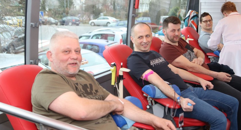 28 krwiodawców wzięło udział w „Kropli miłosierdzia” w „Trójcy” [FOTO]