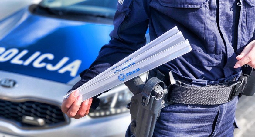 Policjanci sprawdzali bezpieczeństwo pieszych