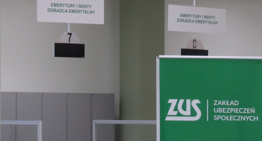 Uwaga: Oszuści oferują pomoc przy 13. emeryturze!