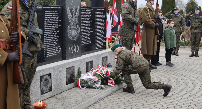 Miejskie obchody 83. rocznicy zbrodni katyńskiej [FOTO]