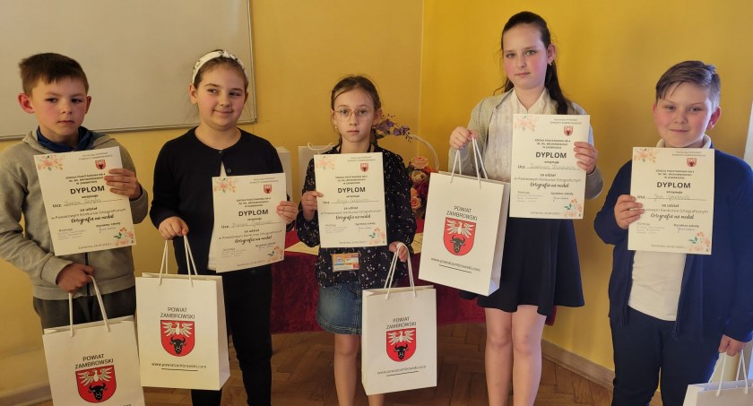 Ortografia na medal. Poznaliśmy nazwiska laureatów Powiatowego Konkursu Ortograficznego [FOTO]