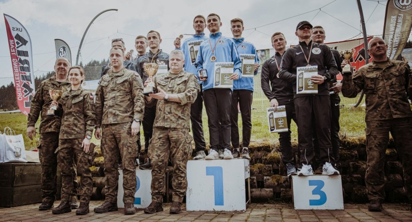 Cztery medale dla podlaskich terytorialsów na Mistrzostwach WOT w Biegach na Orientację [FOTO]