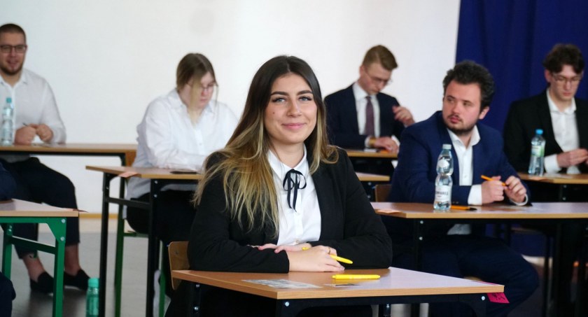 Rozpoczęła się matura 2023 [FOTO]