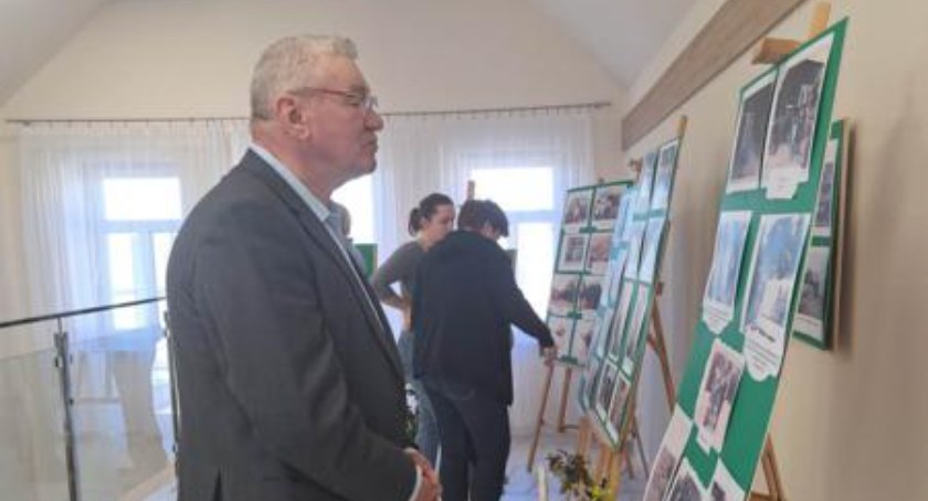 „Szumowo na starych fotografiach” można obejrzeć w Centrum Biblioteczno-Kulturalnym w Szumowie [FOTO]