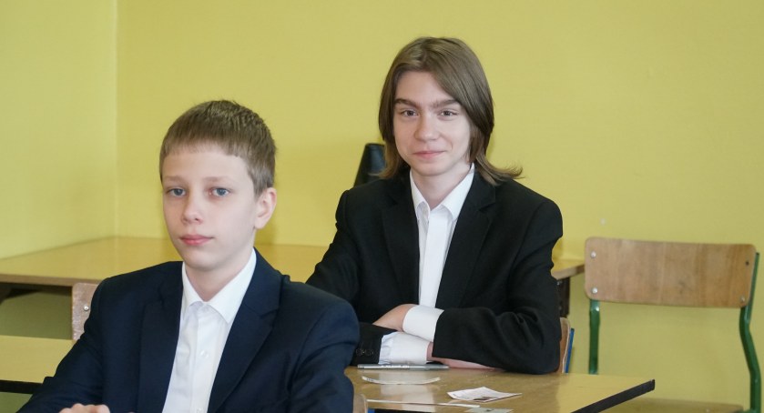 Rozpoczął się egzamin ósmoklasisty 2023 [FOTO]