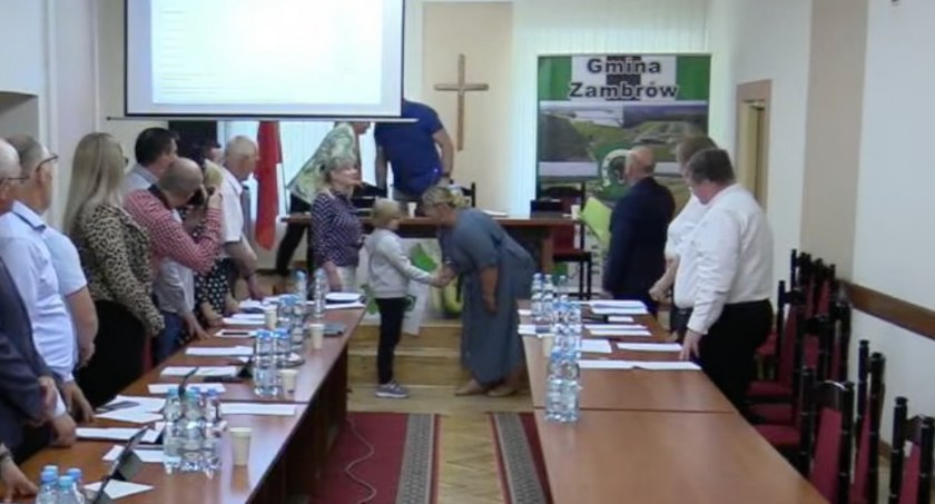 Radni i wójt pogratulowali Kindze Gwardiak sukcesu osiągniętego w konkursie wojewódzkim [VIDEO]