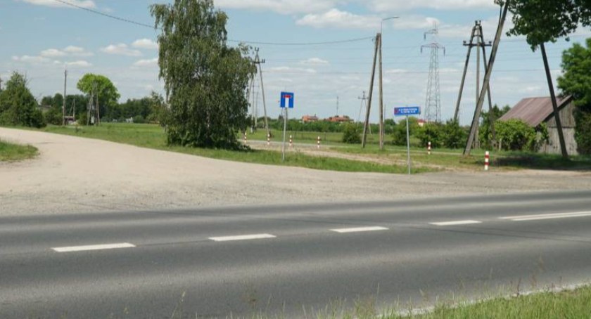 Najpierw decyzja o przebiegu obwodnicy w ciągu DK63 i DK66, potem budowa odcinka drogi wzdłuż dawnych torów kolejowych