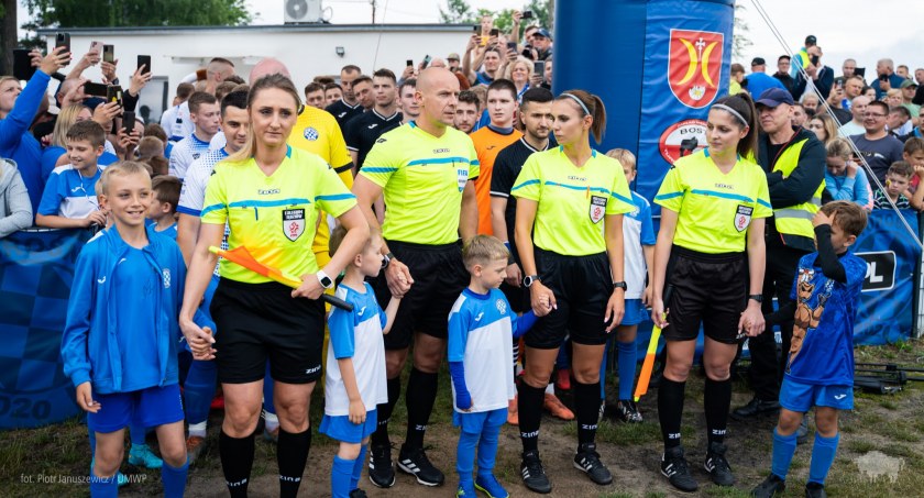 Szymon Marciniak - najlepszy arbiter świata sędziował mecz GKS Rutki