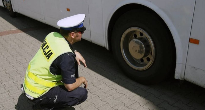 Wakacje 2023: wykaz punktów kontroli autobusów