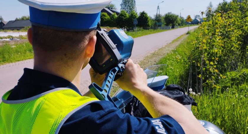 Kaskadowy pomiar prędkości na podlaskich drogach