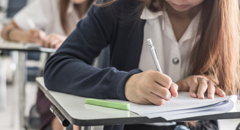 Znamy szczegółowe wyniki egzaminu ósmoklasisty 2023. Która szkoła wypadła najlepiej?