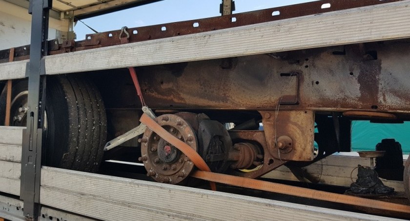 Transport nielegalnych odpadów zatrzymany na S8