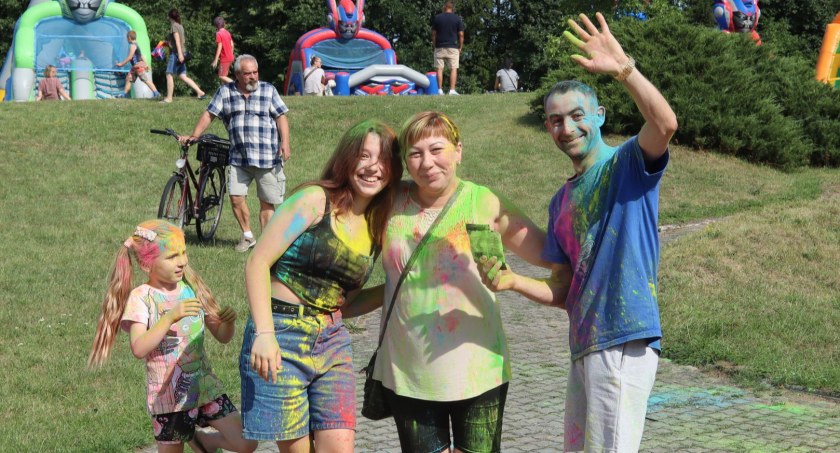 Lato w Zambrowie: święto kolorów, zlot Food Trucków i dmuchańce [FOTO+VIDEO]