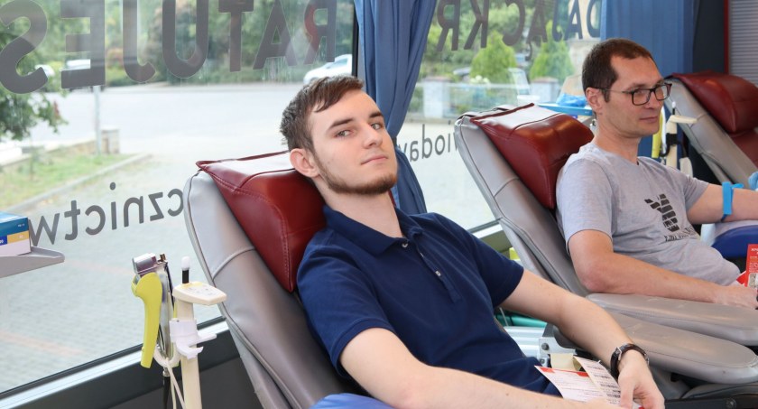 33 krwiodawców wzięło udział w „Kropli miłosierdzia” w „Trójcy” [FOTO]