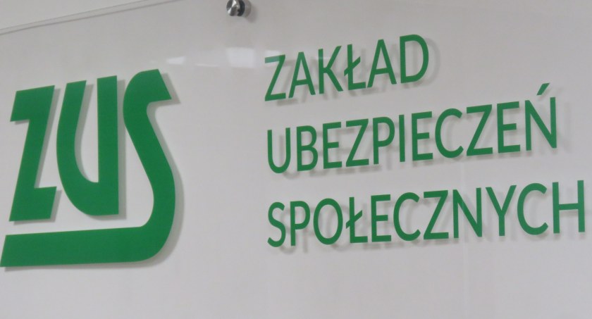 W poniedziałek ZUS będzie pracował krócej