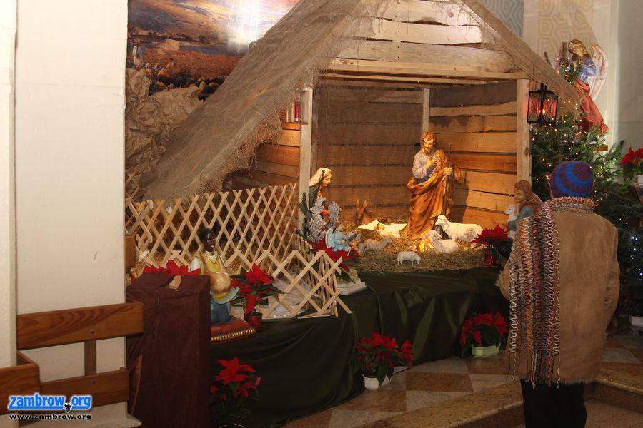 Szopki bożonarodzeniowe w zambrowskich parafiach [foto+video]