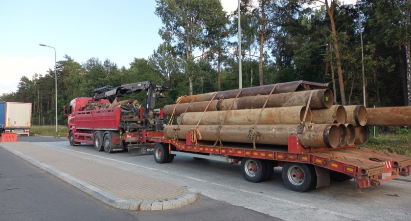 Przekroczył dopuszczalną masę o 11,2 tony [FOTO]