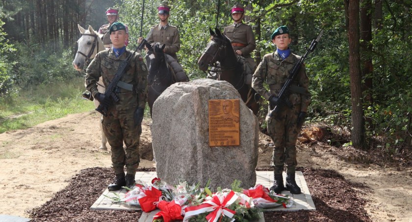 Odsłonięcie tablicy pamiątkowej podpułkownika Jana Hipolita Litewskiego [FOTO]