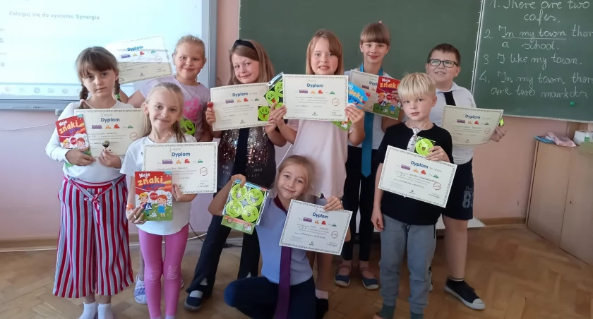 „Bezpieczeństwo w ruchu drogowym” - świetlicowy konkurs wiedzy w SP4 za nami [FOTO]