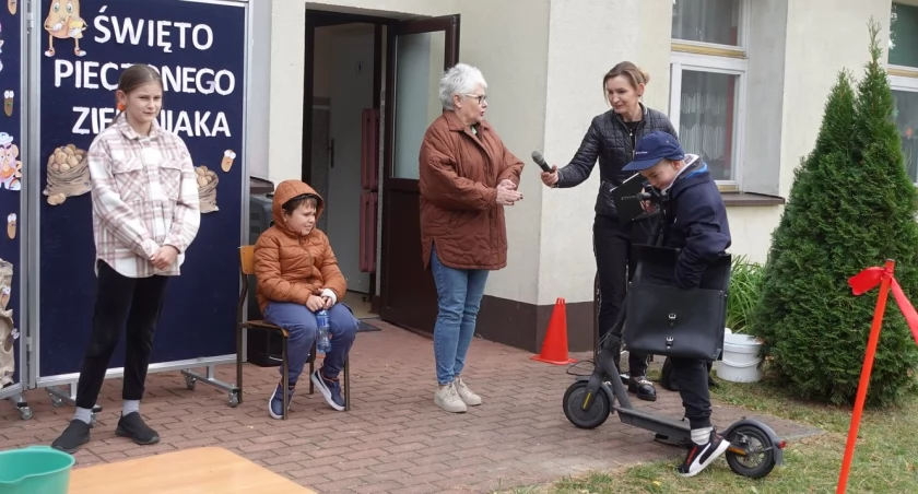 Święto Pieczonego Ziemniaka w Szkole Podstawowej w Starym Skarżynie [FOTO]