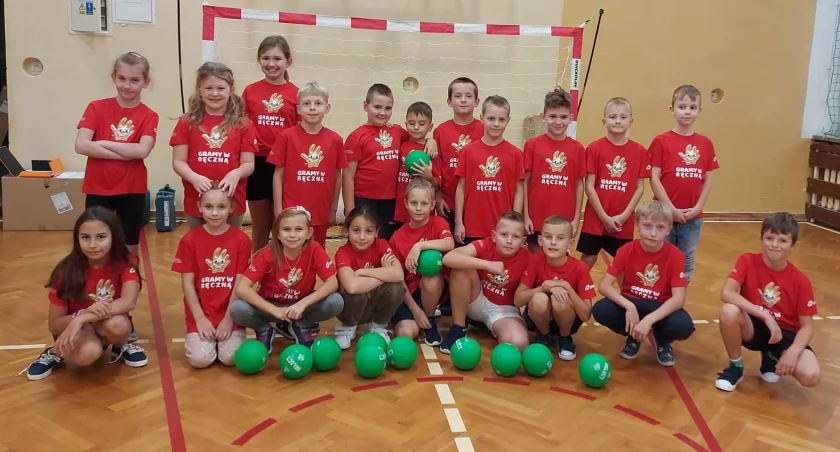 Darmowe zajęcia sportowe z elementami piłki ręcznej! Zapisy trwają!