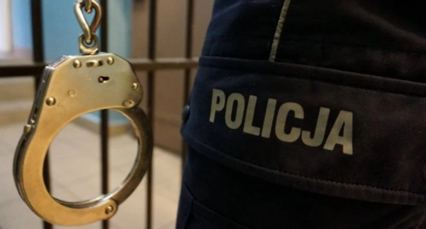 Obywatel Mołdawii przewoził nielegalnych imigrantów. Zatrzymali go zambrowscy policjanci