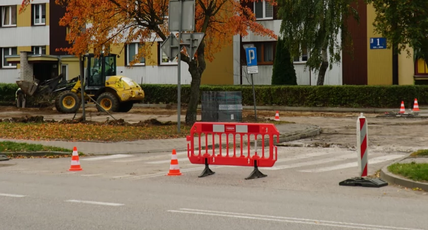 Ruszył remont parkingu na os. Północ w Zambrowie [FOTO]