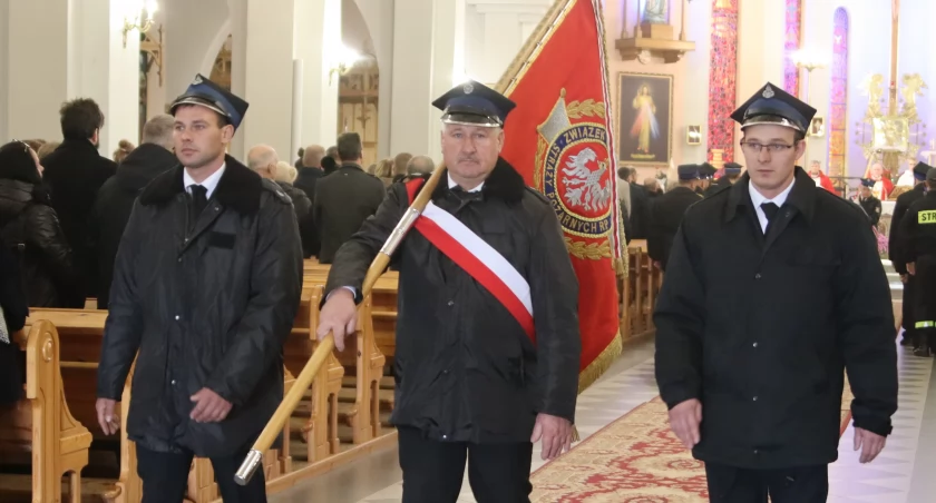 Strażacy z powiatu zambrowskiego modlili się o zdrowie i błogosławieństwo [FOTO]