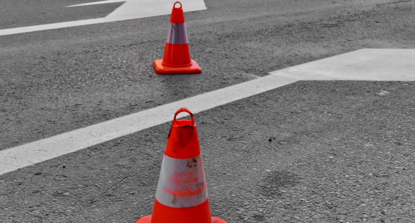 Ręczne kierowanie ruchem i ograniczenie prędkości do 60 km/h na DK63