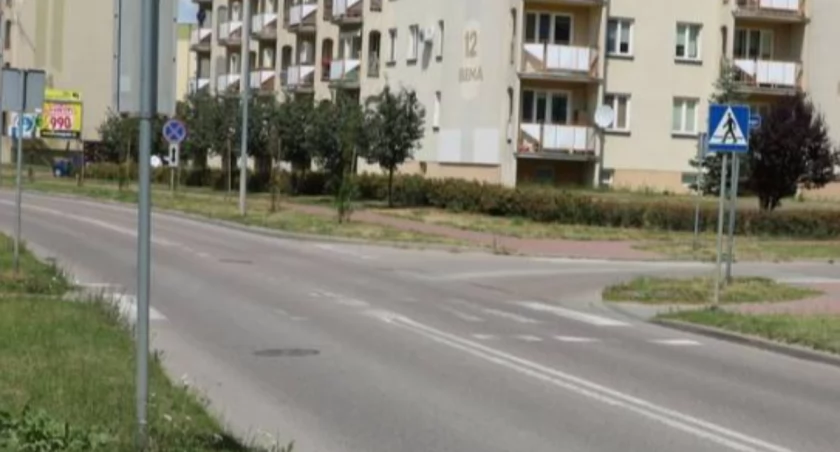 Czy przejścia dla pieszych na drogach powiatowych i miejskich są prawidłowo oświetlone?