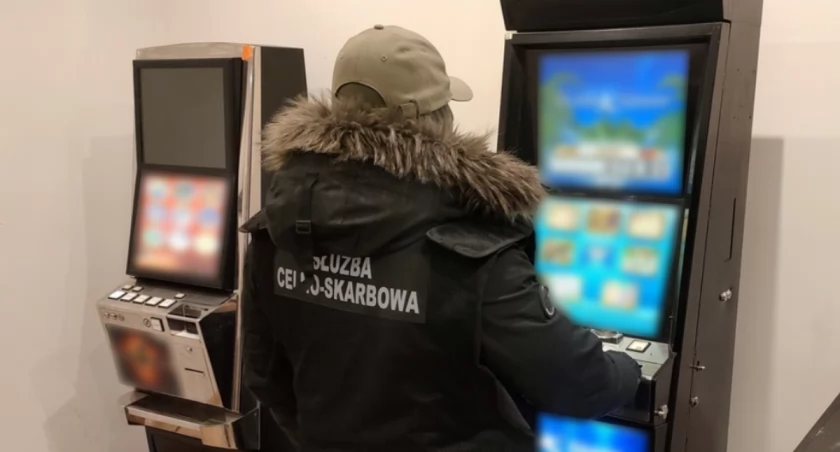 Nielegalny salon gier hazardowych w Zambrowie zlikwidowany [FOTO]
