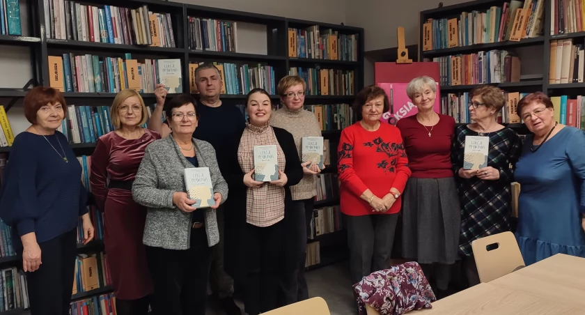 „Lekcje pływania” w zambrowskiej bibliotece [FOTO]