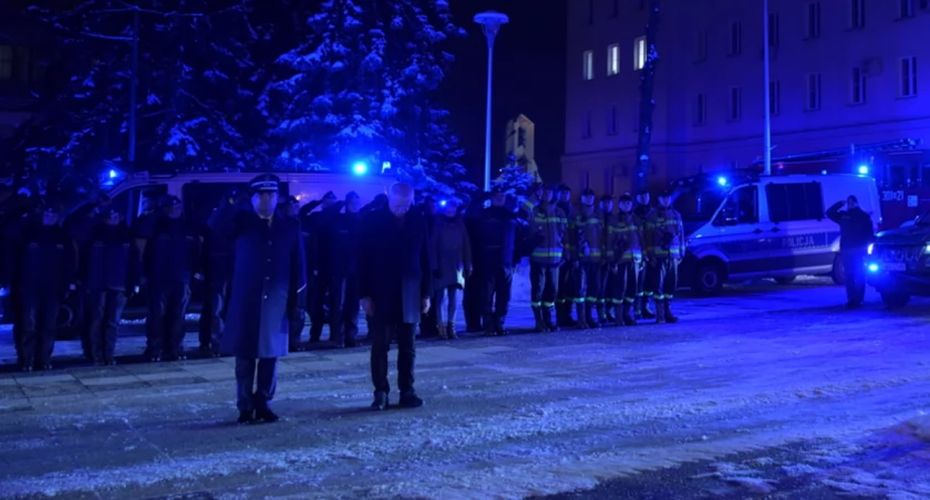 Policjanci oddali hołd zmarłym kolegom [VIDEO+FOTO]