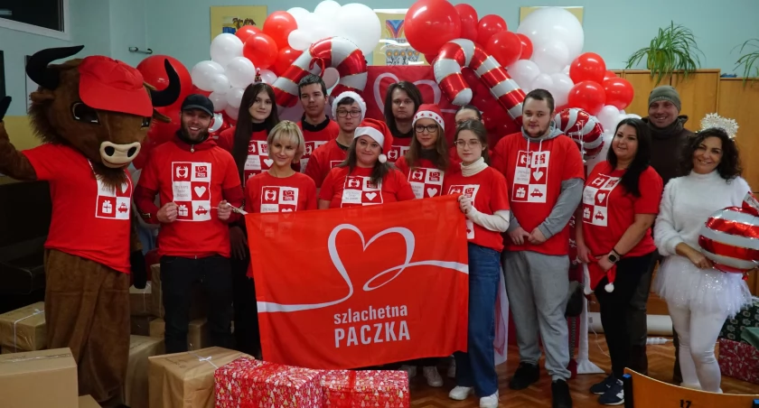 Szlachetne Paczki trafiają do potrzebujących. Weekend Cudów 2023 trwa [FOTO]