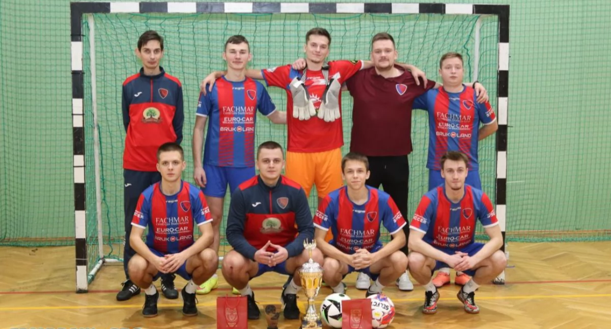 GKS Rutki zwycięzcą Halowego Turnieju o Puchar Żubra - WYNIKI [FOTO+VIDEO]
