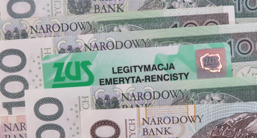 Wypłaty emerytur i rent z ZUS-u jeszcze przed świętami