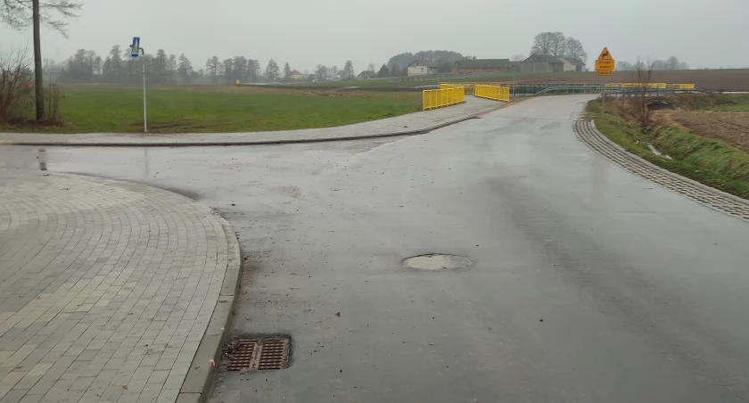 Zakończyła się rozbudowa dróg Wola Zambrowska – Stary Laskowiec [FOTO]