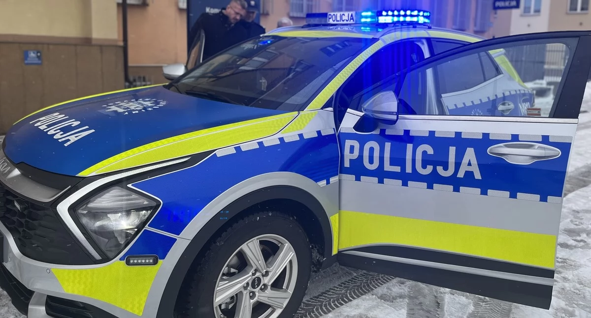 Nowy radiowóz w zambrowskiej komendzie [FOTO]