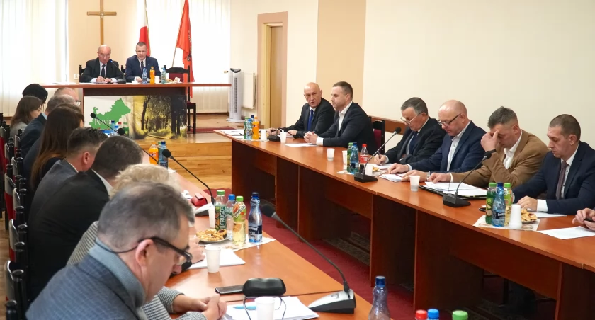XXXVII sesja Rady Powiatu Zambrowskiego [TRANSMISJA NA ŻYWO]